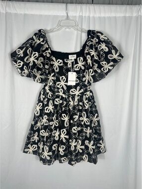 Heyson Black and White Embroidered Puff Sleeve Dress Size SMall
